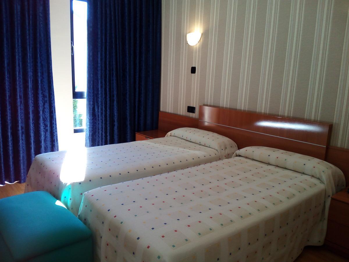 Camponaraya Motel Acropolis מראה חיצוני תמונה