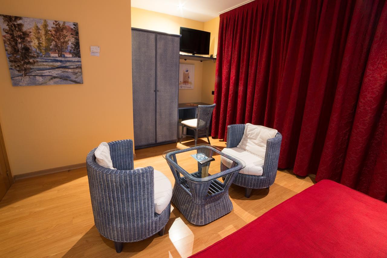 Camponaraya Motel Acropolis מראה חיצוני תמונה